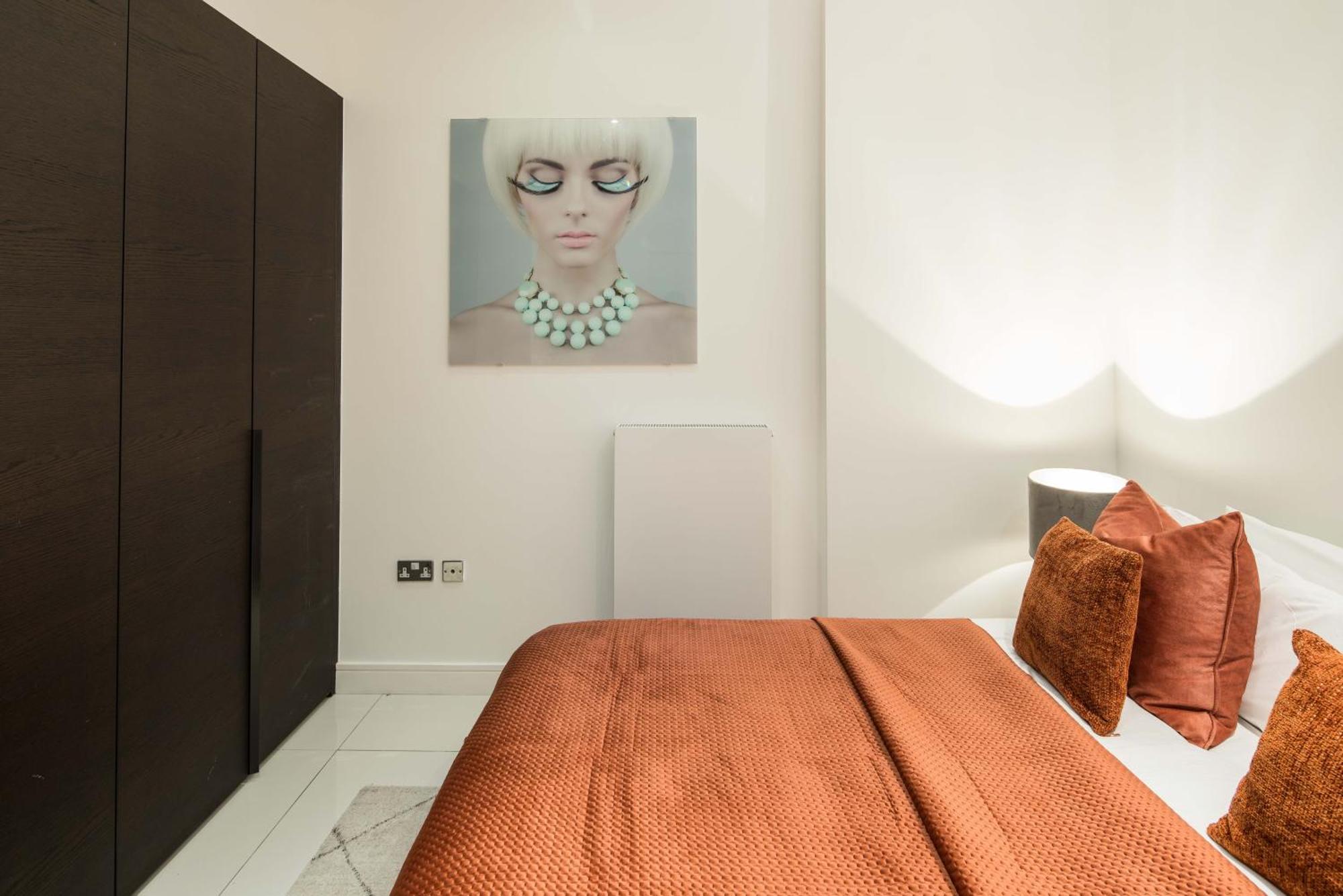 Al Central-Soho-Chinatown-Coventgarden-Cozy-Onebed Lägenhet London Exteriör bild